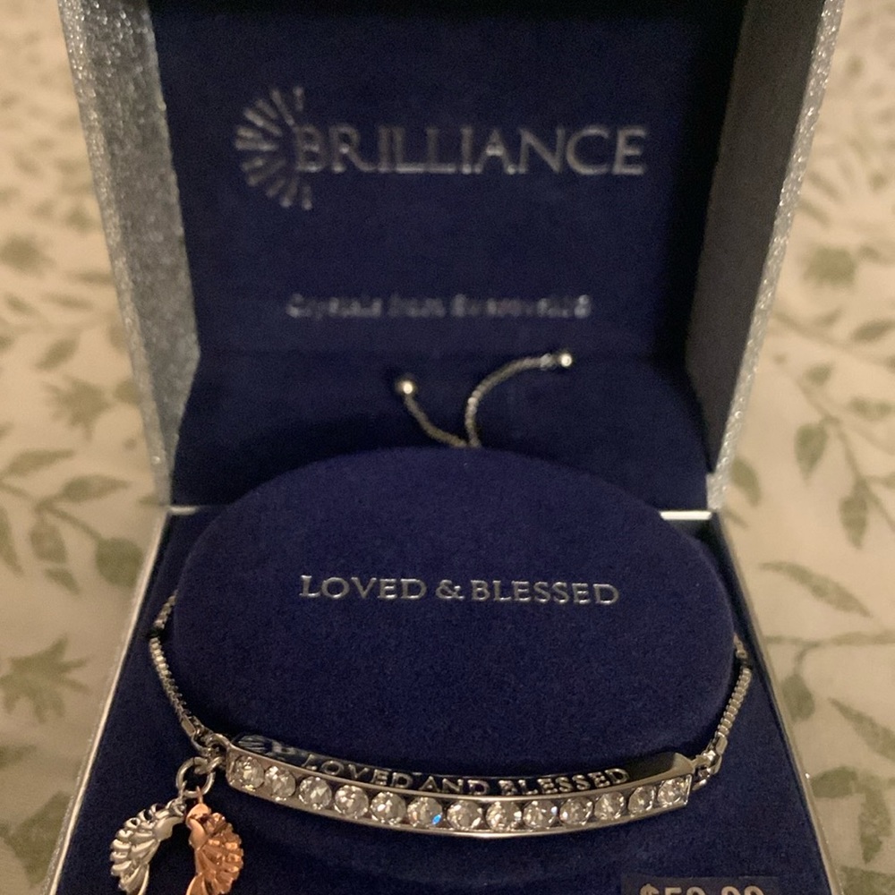 Silver bracelet with wings